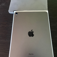 Apple iPad Air 5 (2022), 10.9", 64GB, Wi-Fi, Space, снимка 6 - Таблети - 44882309