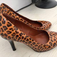 Дамски обувки, снимка 1 - Дамски обувки на ток - 43399612