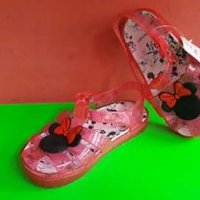 Английски детски сандали-силиконовиMINI MOUSE, снимка 2 - Детски сандали и чехли - 33166065