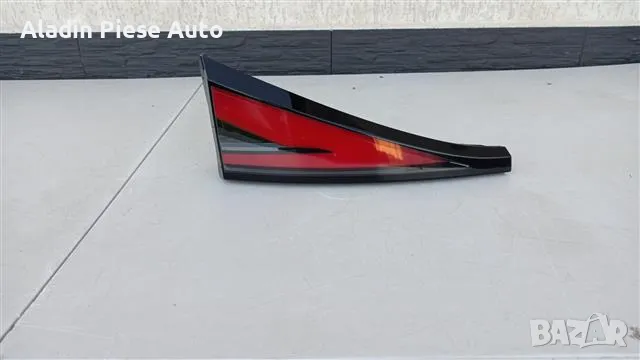 Стоп десен на задна врата Kia Sportage година 2022 2023 2024 Led код 92404R2000 , снимка 1