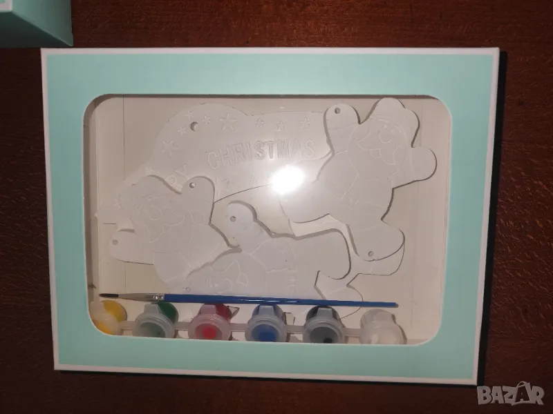 Кутия с фигурки за сглобяване и оцветяване, снимка 1
