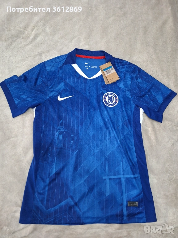 Домакински екип (тениска) на Челси, сезон 25/26., снимка 1