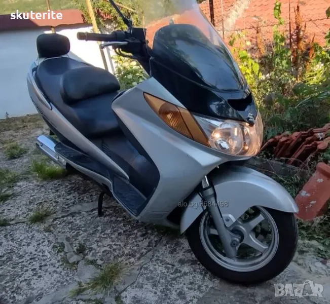 Suzuki Burgman Сузуки Бургман Скутер мотор мотопед НА ЧАСТИ, снимка 1