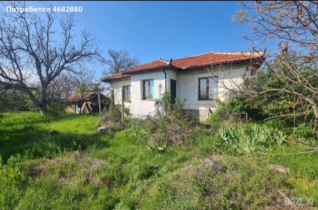 Къща с голям двор село Сухозем, обл. Пловдив, снимка 1