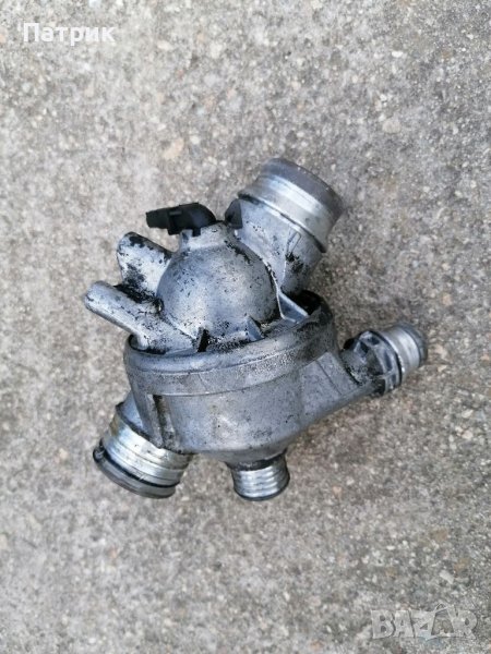 Термостат BMW БМВ N52 мотор 523i 323i 525i 325i 530i 330i 630i 730i E60 E61 E63 E64 Е65 Е66 E90 E91 , снимка 1