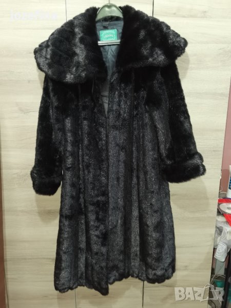 Луксозно зимно палто с интересна яка за изискани дами , снимка 1