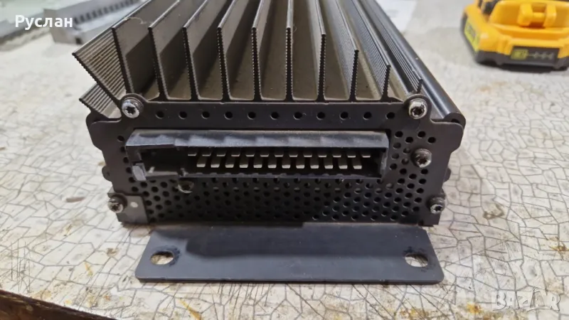 Усилвател за AUDI A8 D2 BOSE 4D0 035 225, снимка 1