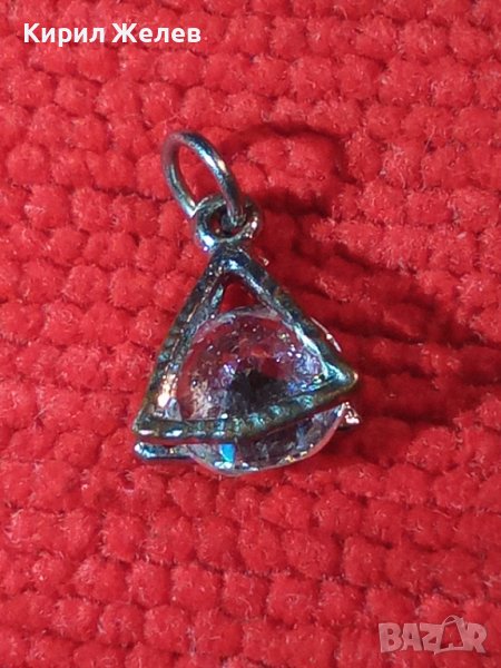 ПОСРЕБРЕН МЕДЕН АРТ МЕДАЛЬОН с ВГРАДЕН БРИЛЯНТНО ФАСЕТИРАН ИСКРЯЩ ЦИРКОН и СТОМАНЕНА ХАЛКИЧКА 19312, снимка 1