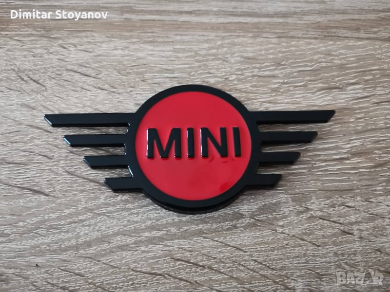 MINI Cooper червено с черно емблема лого нов стил, снимка 1