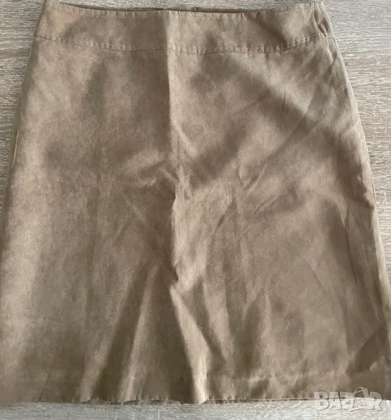 Дамска пола купувана от Загреб чисто нова, снимка 1