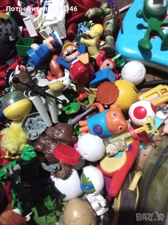 Цял лот от фигурки , снимка 1