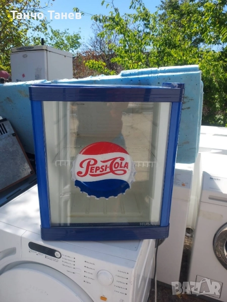 Малка хладилна витрина , снимка 1