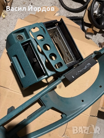 Зелени Интериорни Пластмаси / Централен Панел за Ситроен Берлинго / Citroen Berlingo, снимка 4 - Части - 52162440