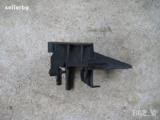 Стойка / основа за ключалка за багажник от Опел Астра Г, снимка 4 - Части - 32756500