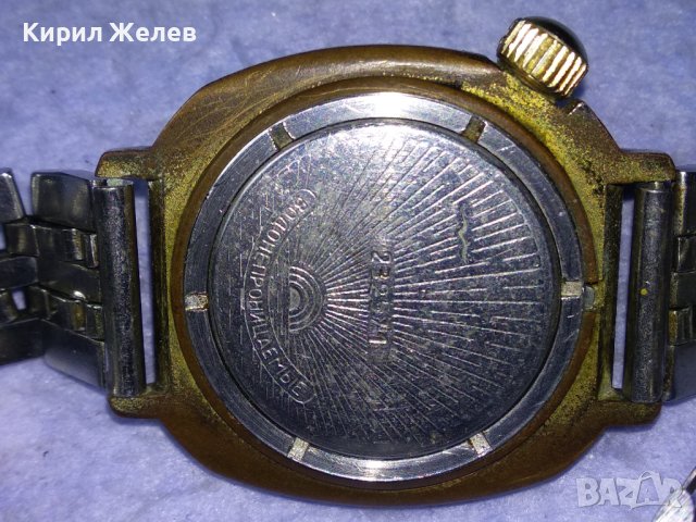 КОМАНДИРСКИ 17 КАМЪКА СДЕЛАНО в СССР Стар РУСКИ с ПОЗЛАТА КОЛЕКЦИОНЕРСКИ МЕХАНИЧЕН ЧАСОВНИК 41248, снимка 6 - Антикварни и старинни предмети - 43320050