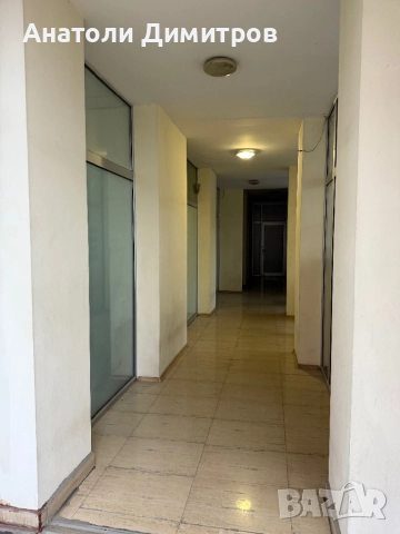 Под наем помещение за офис, магазин, салон за красота в Левски Г, снимка 3 - Магазини - 52991763