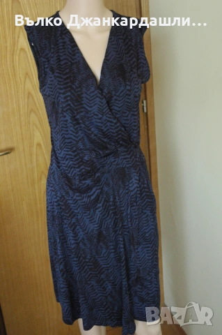 Рокля Hugo Boss, размер М, снимка 2 - Рокли - 53231805