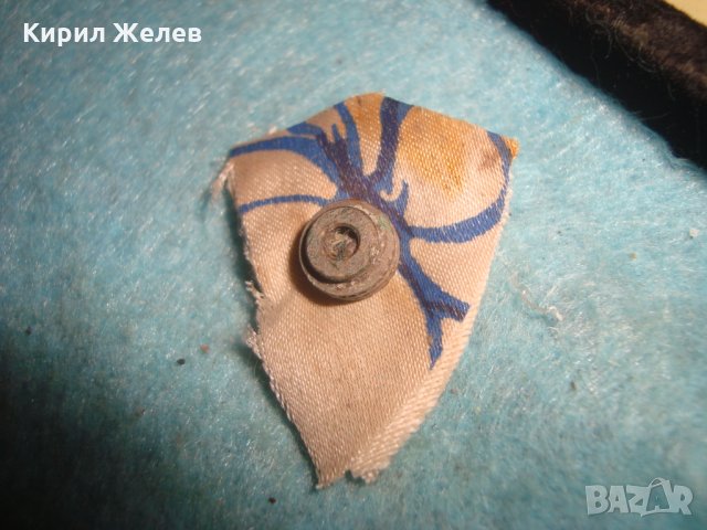 СТАРА ЕМАЙЛИРАНА НРБ РЯДКА ЗНАЧКА ГСО БРОНЗОВА СОЦ 27201, снимка 6 - Колекции - 35038420