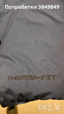 Nike Therma Fir L пухено яке, снимка 5 - Якета - 51733973