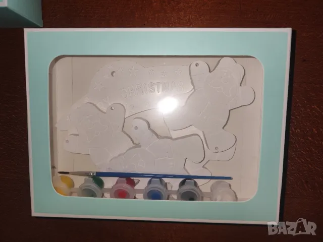 Кутия с фигурки за сглобяване и оцветяване, снимка 1