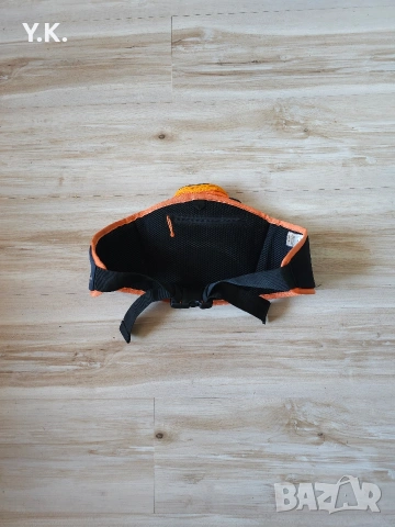 Туристическа чантичка за кръст Quechua Arpenaz 5 wb, снимка 3 - Чанти - 53129468