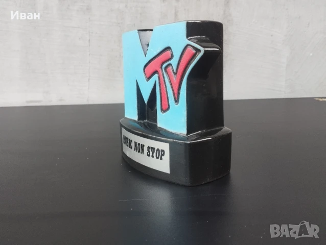 Статуетка MTV music , снимка 2 - Статуетки - 51320654