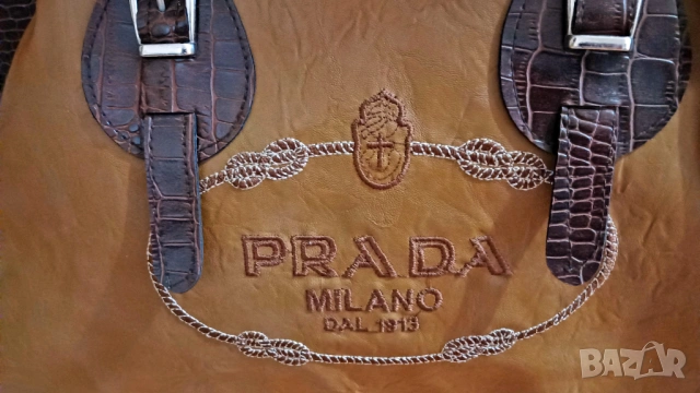 Prada голяма кожена, снимка 3 - Чанти - 53179434