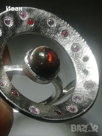 Сребърен пръстен с Опал 1.5кт аранжиран със Сапфири и Гранати , снимка 6 - Пръстени - 48285459
