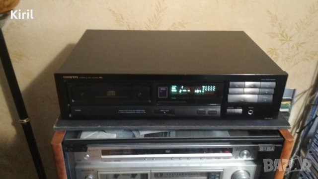 Продавам CD плеър ONKYO DX-6630