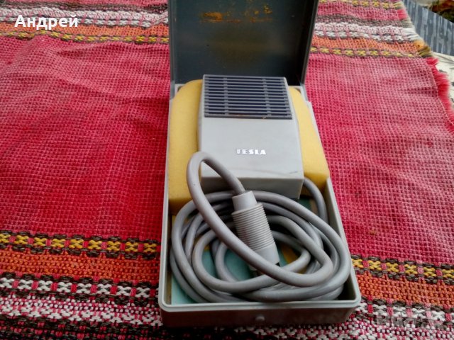 Стар микрофон Tesla AMD 106, снимка 2 - Антикварни и старинни предмети - 27250655