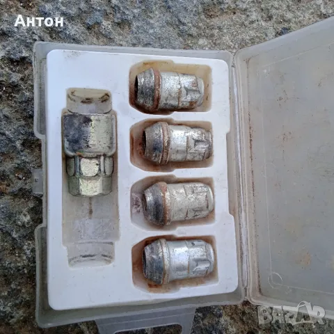 Гайки секретни за Тойота Ярис, снимка 4 - Части - 48021488