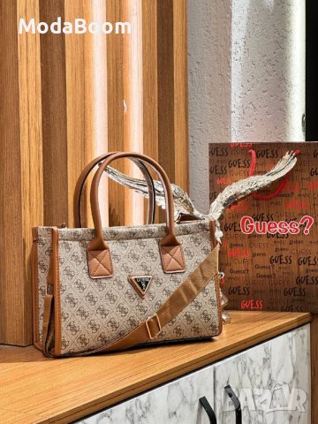 🤩Guess луксозни дамски чанти / 15 цвята🤩, снимка 2 - Чанти - 43465252