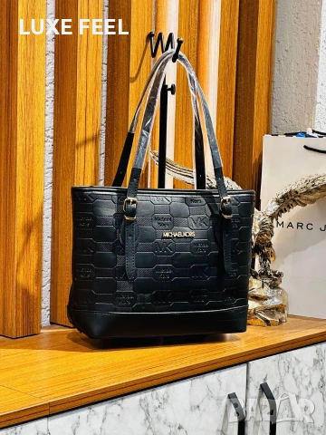 Michael Kors ⚜️ Дамски Чанти , снимка 5 - Чанти - 53458500