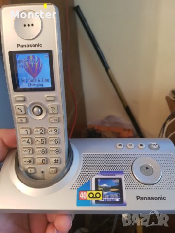Стационарен телефон "Panasonic "дигитален запис на на 40 съобщения , снимка 1 - Стационарни телефони и факсове - 38153284