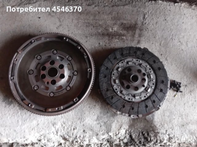 Демпферен маховик с притискател и диск LUK   нов за Волксваген Голф 5 1.9 дизел 105к.с 2006г