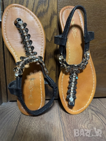 Сандали с камъни и перли, 38 номер, Нови, снимка 9 - Сандали - 51705414