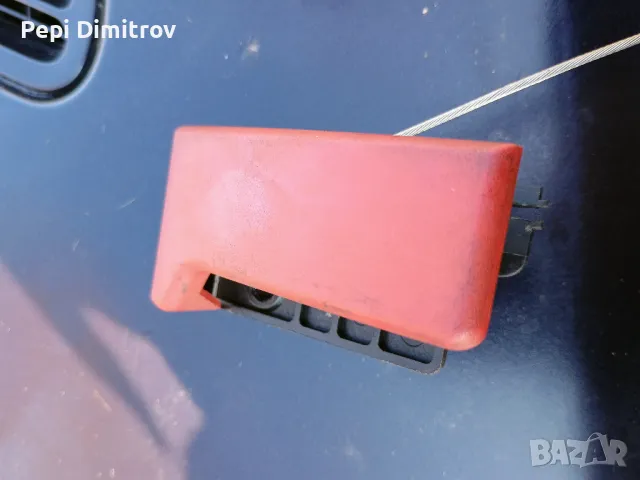 Дръжка отваряне преден капак Мерцедес Ц класа Mercedes Benz C class W203 , снимка 2 - Части - 49291084