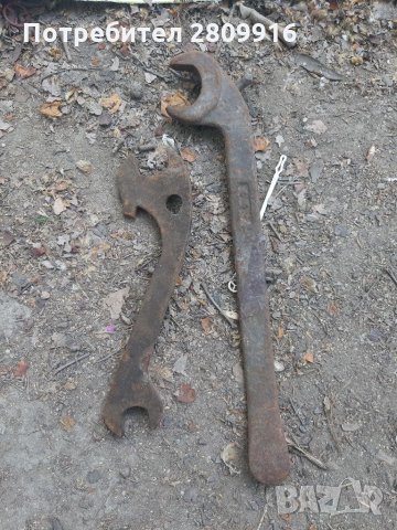 Стари нестандартни гаечни ключове, снимка 1 - Антикварни и старинни предмети - 32810674