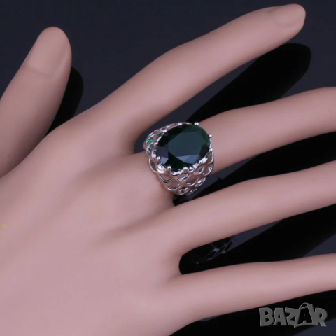 Сребърен комплект обици, колие и пръстен със смарагди, снимка 3 - Бижутерийни комплекти - 44886092