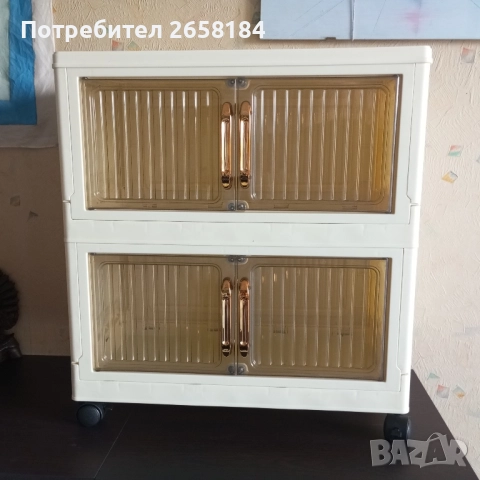 Шкафче шир.43см, дълб.24см, вис.47см.