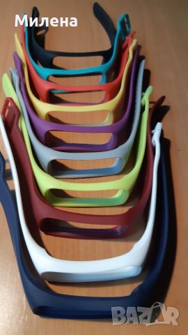 Каишки за фитнес гривна Samsung  Galaxy Fit-2 SM R-220 + подарък протектор 