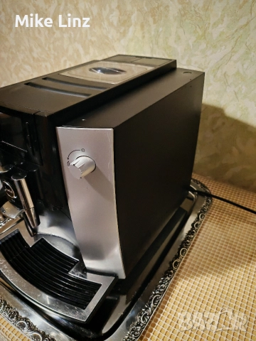 Jura Impressa E6, снимка 3 - Кафемашини - 52639331