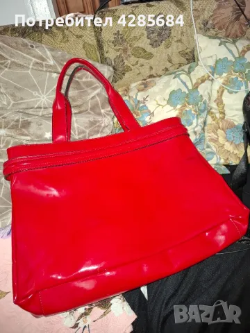 продавам тази чанта от снимките , снимка 2 - Чанти - 50190651