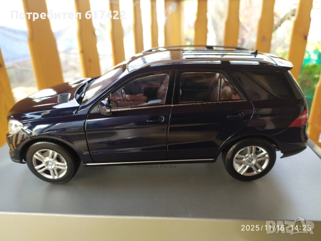 1:18 Метален модел на Mercedes M Klasse ML 2011 Minichamps, снимка 4 - Колекции - 52433120