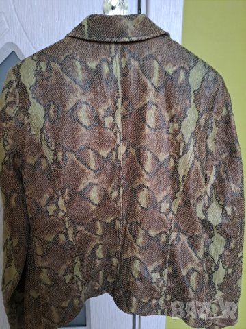 Кожено цветно сако с подплата размер М, снимка 3 - Сака - 40705677