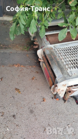 Платформа от Мерцедес  Спешно, снимка 3 - Камиони - 52356481