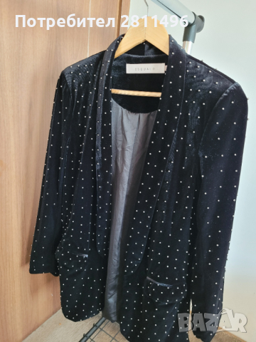 Елегантно дамско кадифено сако в черно, снимка 4 - Сака - 44856097