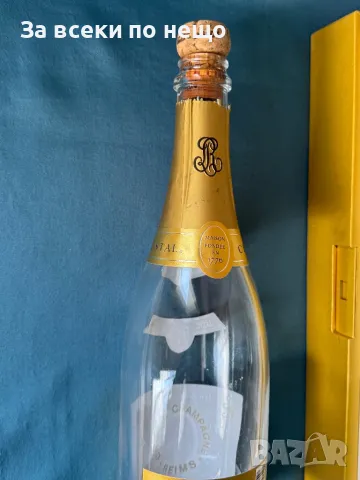 ОРИГИНАЛНА Бутилка от шапнаско с кутия Louis Roederer Cristal 2009, снимка 17 - Антикварни и старинни предмети - 49936638