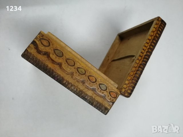 Дървена кутия 13.5 х 13.5 h 6 см. , снимка 3 - Други стоки за дома - 32414565