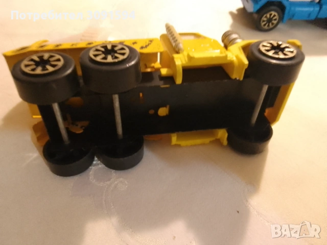 Соц ламаринено камионче бетонобъркачка, произведено в България в завода за играчки "Мир" Разград., снимка 5 - Колекции - 53597234